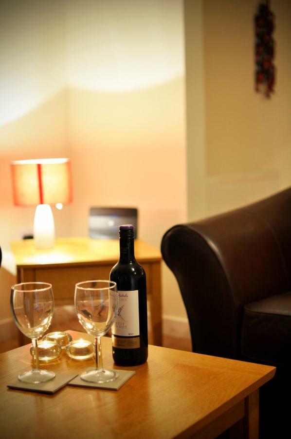 Dufftown Square Apartment エクステリア 写真