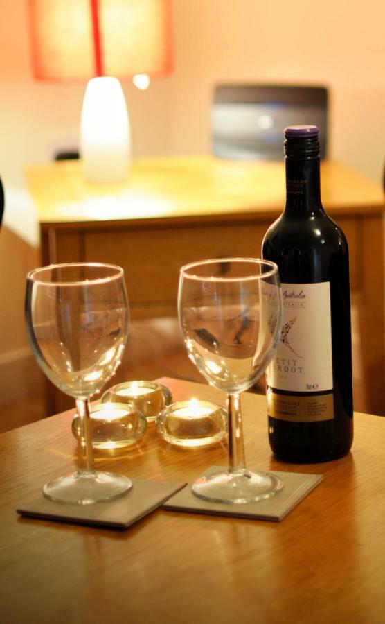 Dufftown Square Apartment エクステリア 写真