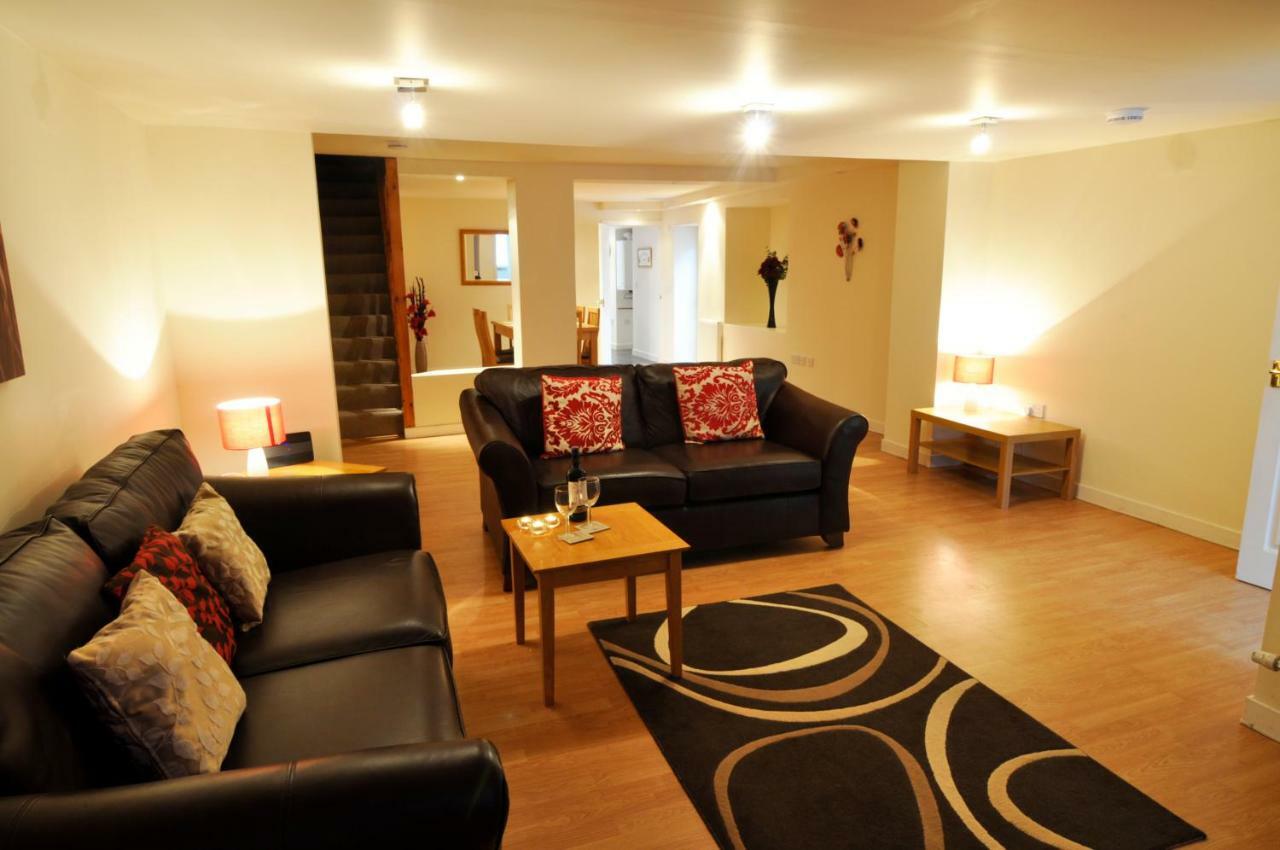 Dufftown Square Apartment エクステリア 写真