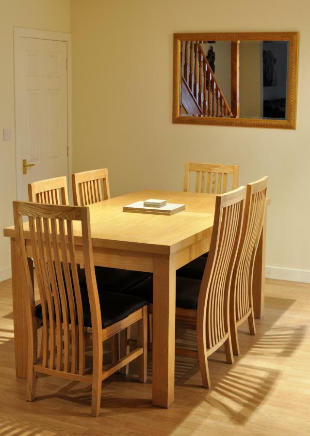 Dufftown Square Apartment エクステリア 写真
