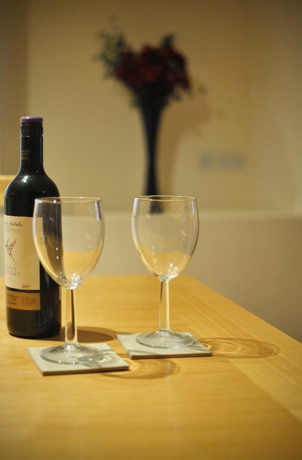 Dufftown Square Apartment エクステリア 写真
