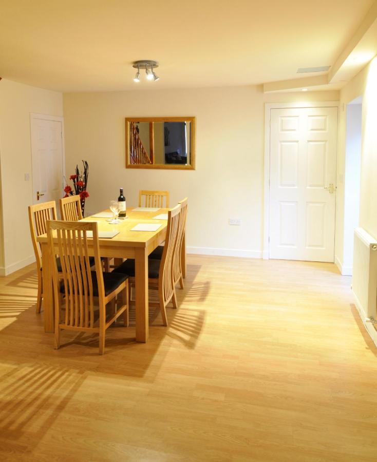 Dufftown Square Apartment エクステリア 写真